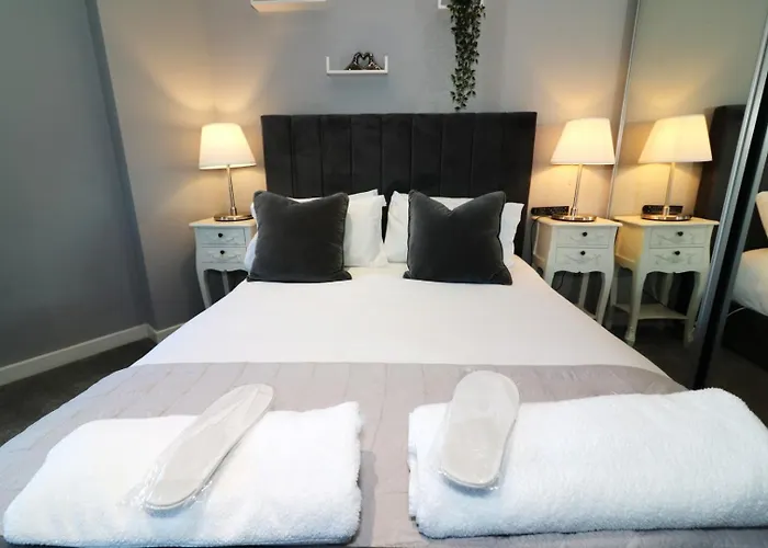 Lägenhet Glas Go Executive 2-bedroom Near Ovo Hydro Free Parking