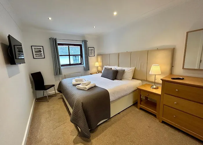 Principal - Merchant *