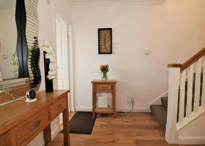 Signature - Gordon House *