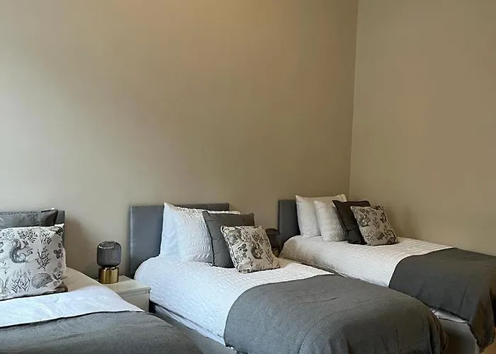 Luxury Victorian Spacious Flat アパート