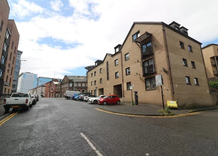 2 Bedroom At Secc Hydro Free Parking *