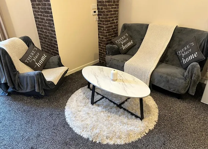 Apartament - Sleeps 2 & Freeparking During Weekend