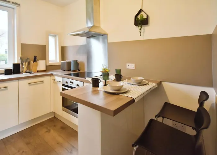 Modern Style , Separate Entrance Glasgow