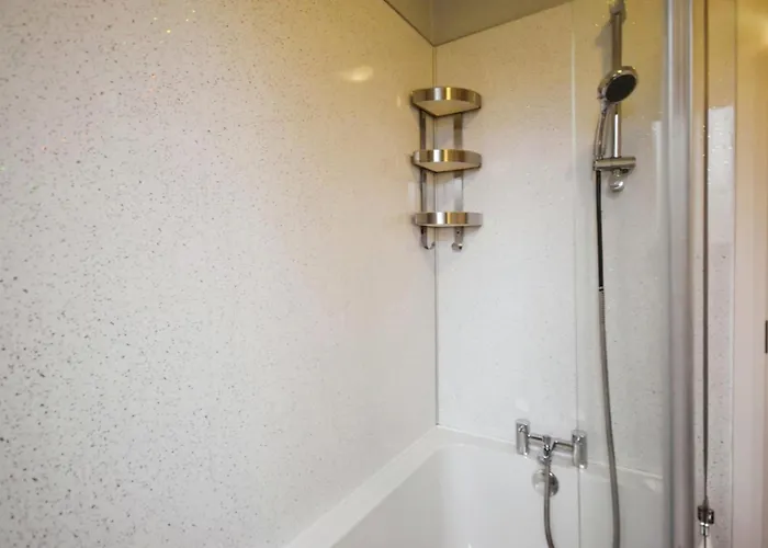 Apartment Modern Style , Separate Entrance *