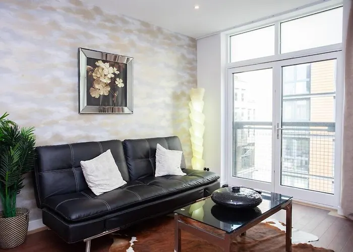 Fantastic Centre Flat *