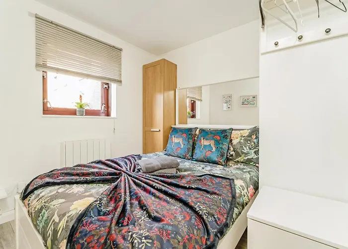 The Merchants Gem - 2bed & Free Parking Apartman *