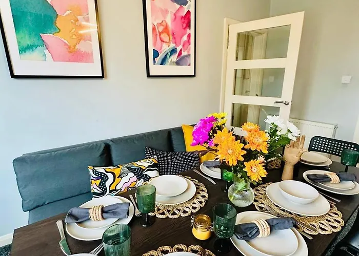 Appartement Modern Style , Separate Entrance Glasgow