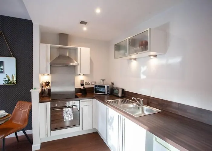 1 Bedroom In Very Location *