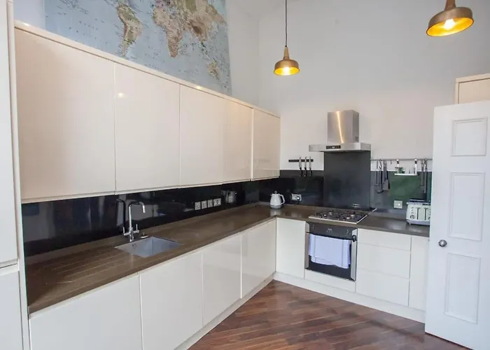 公寓 Bright Spacious 3 Bed Flat 格拉斯哥