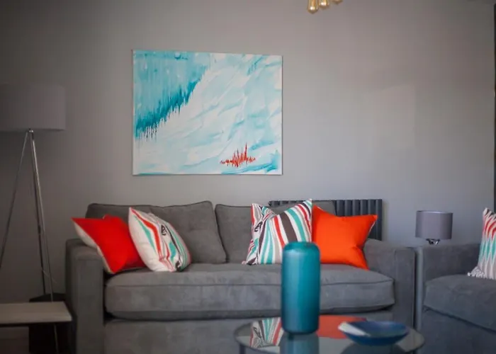 Beautiful West End Flat With Private Parking 格拉斯哥