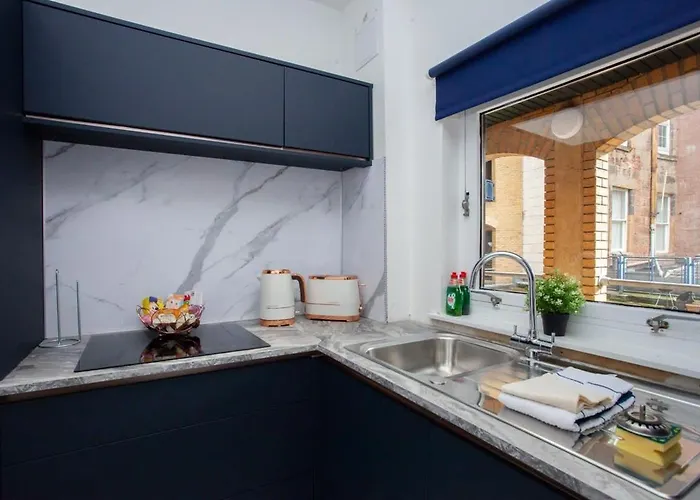 Newly Renovated * Глазго