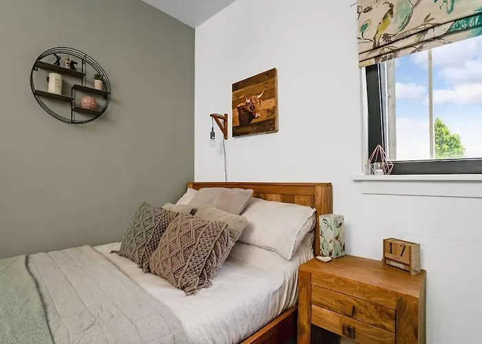 Apartamento Luxury Huge Modern Open Plan 2bedroom Flat - Free Private Parking & Balcony Located At The Ovo Hydro And Sec Centre *