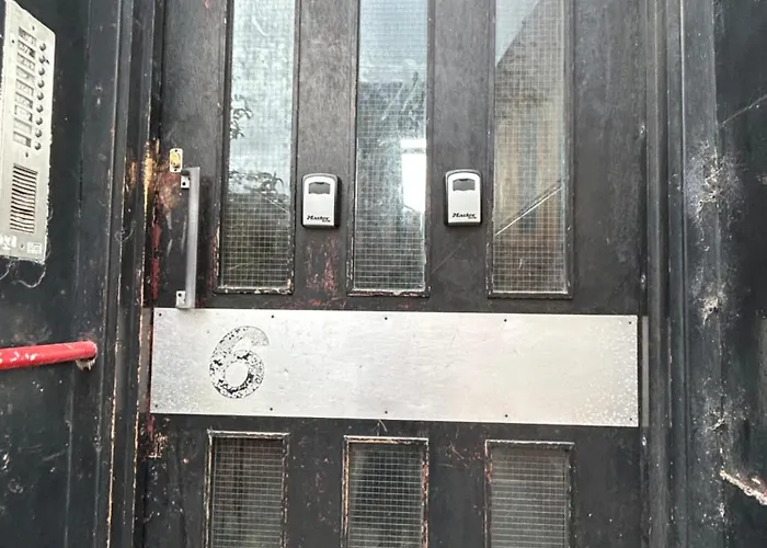 Center/west End Apartament *