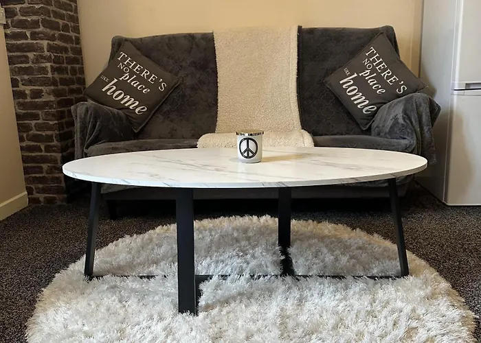 - Sleeps 2 & Freeparking During Weekend Apartament