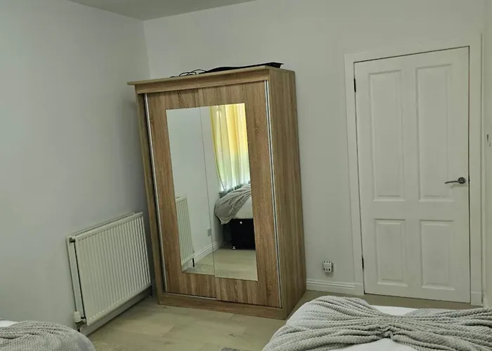 Lovely House With Private Parking! Glasgow! Holiday home Glasgow