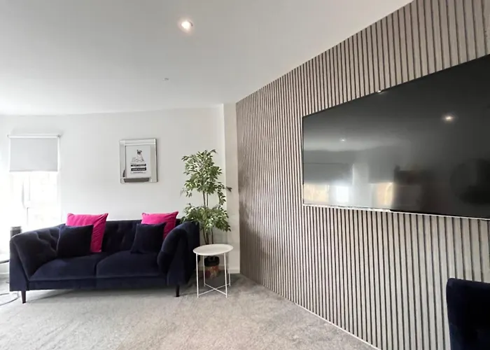 Glas Go Executive 2-bedroom Near Ovo Hydro Free Parking Lägenhet *