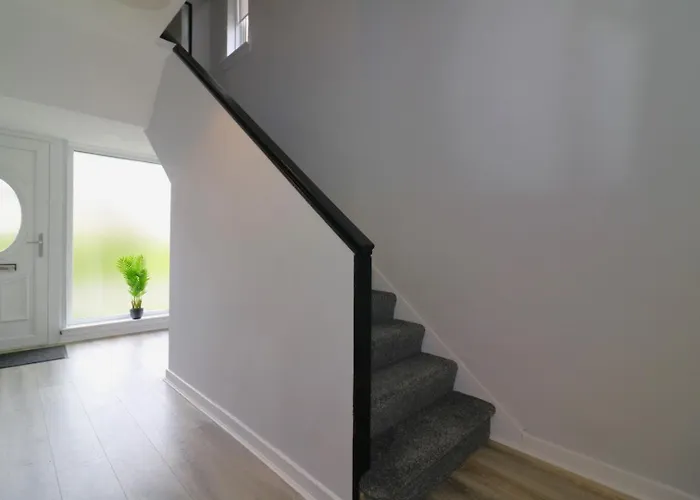 Signature - Huntley House Glasgow