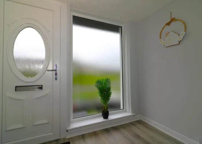 Signature - Huntley House Apartment *