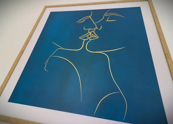 Apartment Signature - Huntley House *