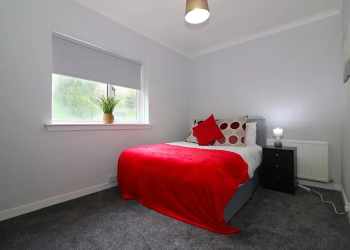 Signature - Huntley House *