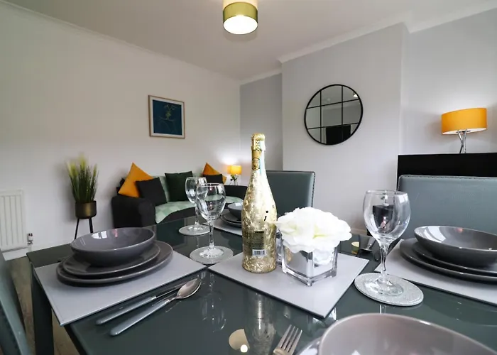 Signature - Huntley House * Glasgow