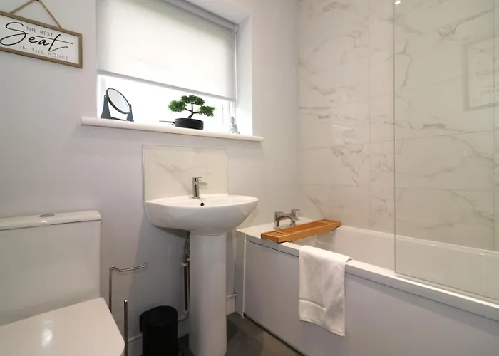 Signature - Huntley House