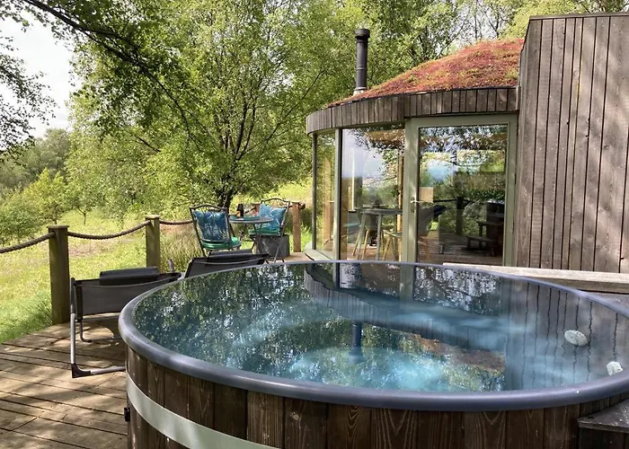 Craigmaddie Muir Roundhouse With Hot Tub Romantic, Luxury, Rural For 2 Near Milngavie شقة