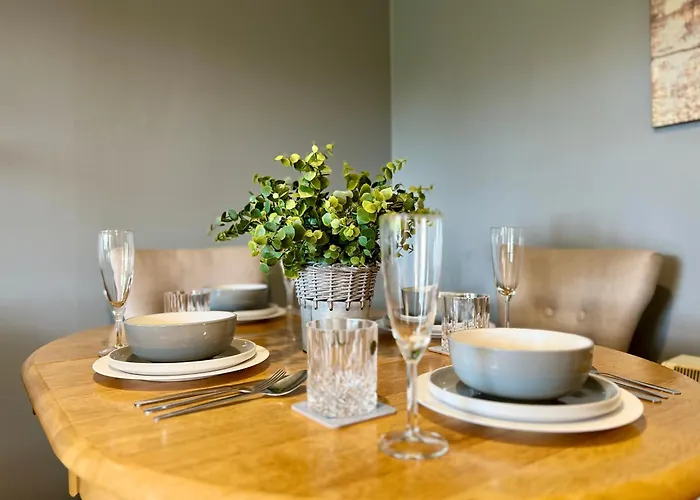 Spacious 2 Bed-flat In - Free Parking Appartement Glasgow