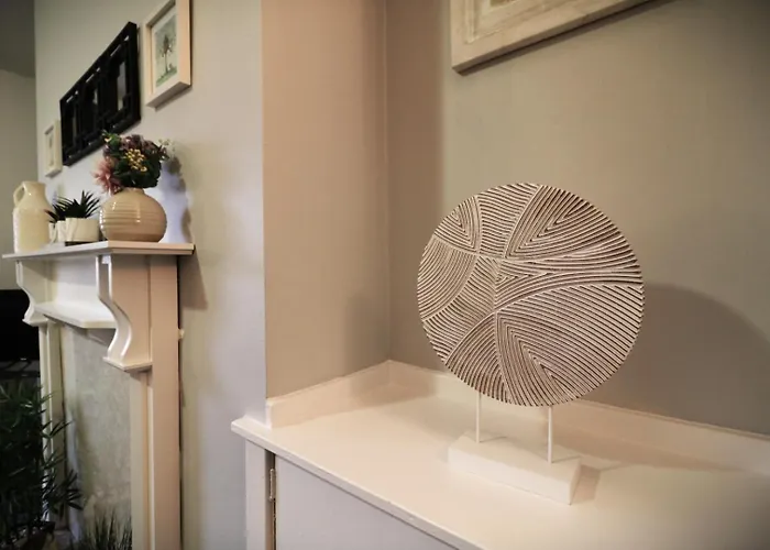 Signature - Glen Lee House