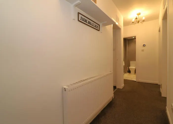 Signature - Glen Lee House Glasgow