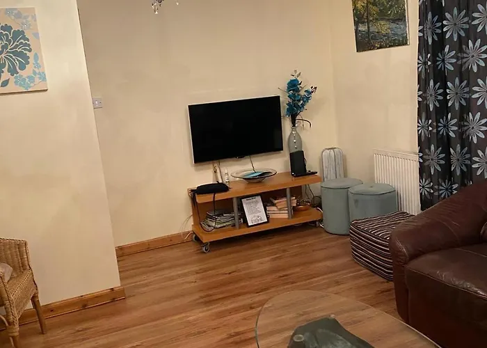 Stunning 3 Bedroom House With 2 Bathrooms Дом отдыха