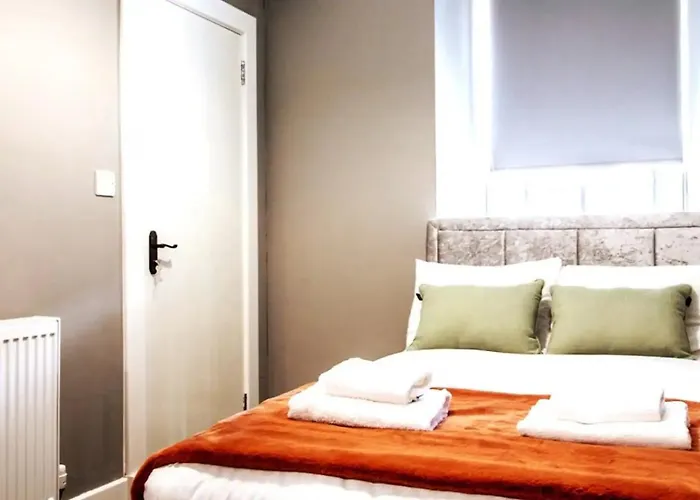 Private Garden West End With Parking - Pass The Keys 글라스고