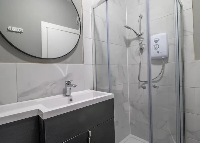 アパート Private Garden West End With Parking - Pass The Keys