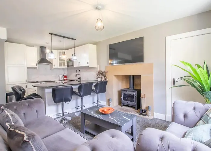 Private Garden West End With Parking - Pass The Keys * グラスゴー