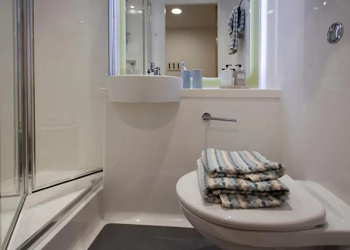 For Students Only - Foundry Courtyard In Apartament *