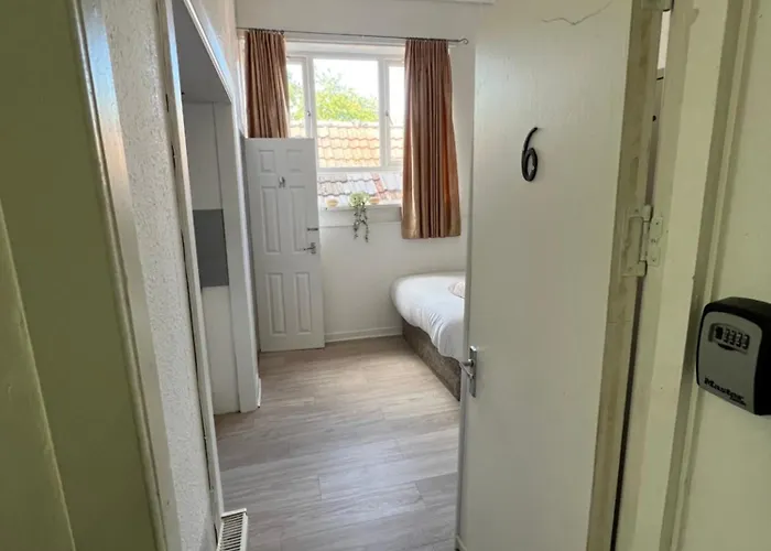 Great Western Road With En * Glasgow