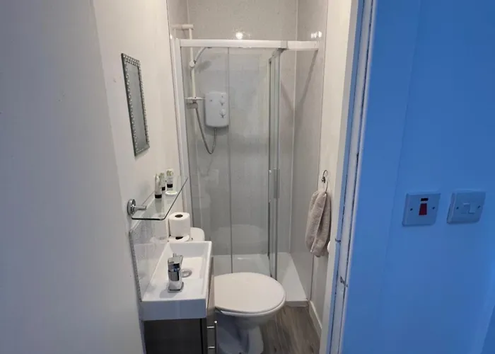 Great Western Road With En Appartement