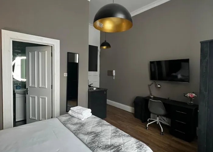 Amani - Centre Apartahotel Glasgow