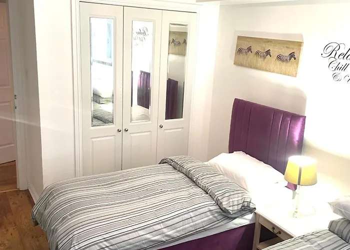 3 Bed ,2 Bedroom City Centre Apt 格拉斯哥