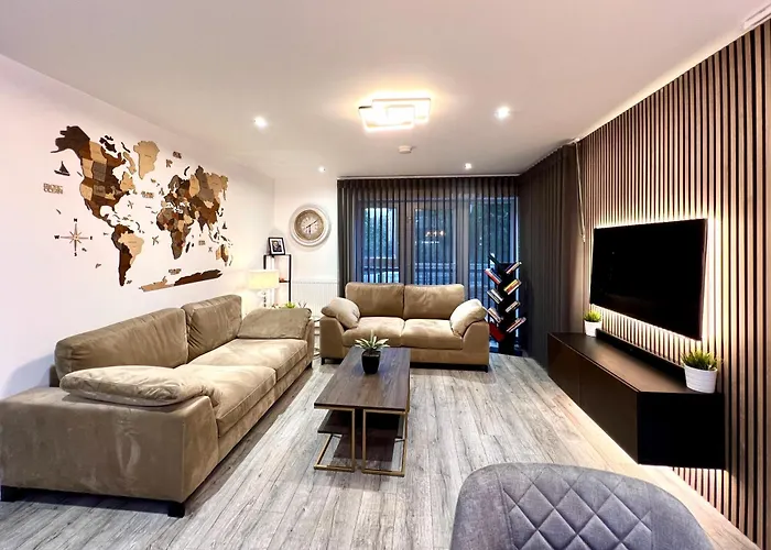 Private Bedroom - Modern Flat - West End Glasgow