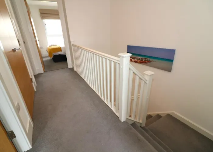 Signature - Oatlands House