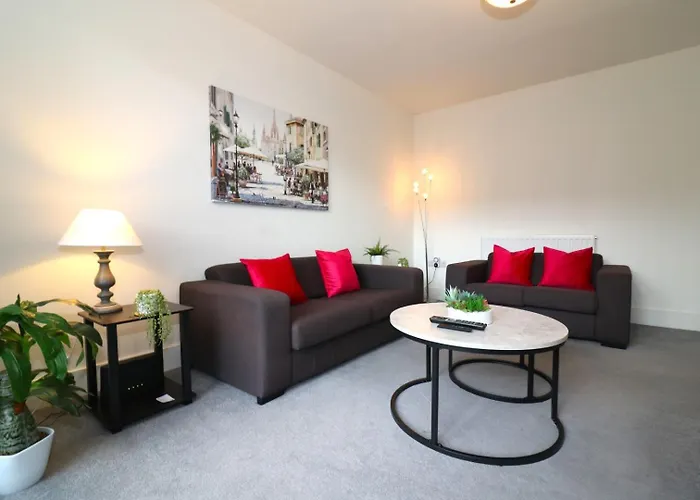 Signature - Oatlands House Glasgow