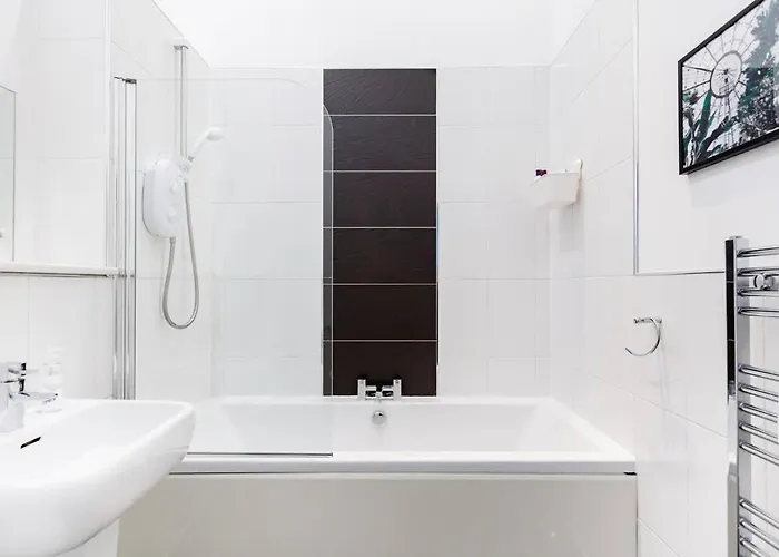 Apartment Incredible Contemporary Flat In Heart Of West End *