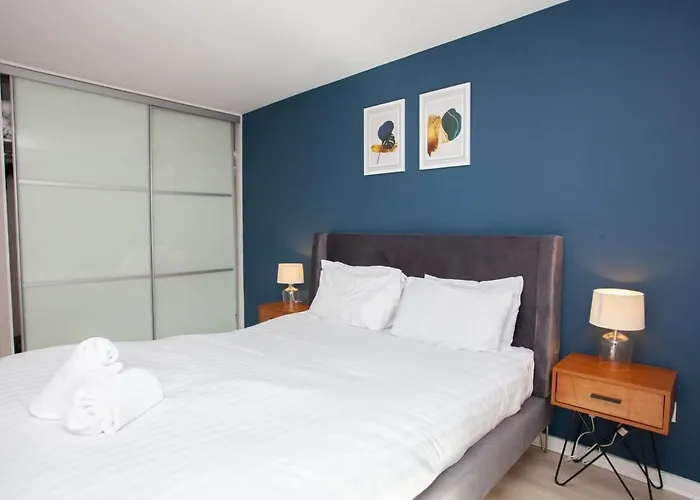 City Centre W Parking & Hyperoptic Wifi Appartement