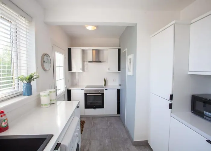 Ferienhaus Beautifully Designed Pollok House