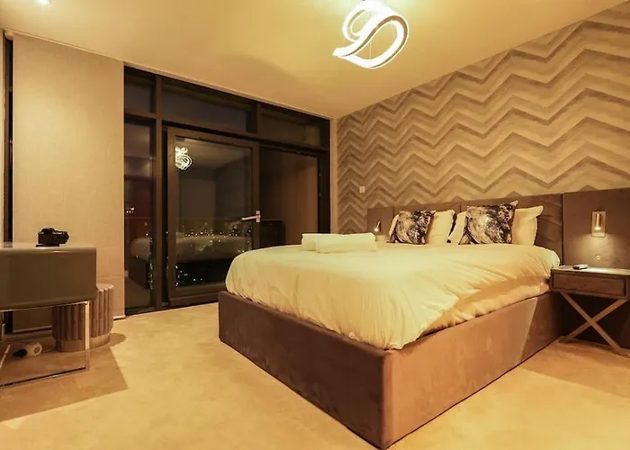 Apartament Luxurious Penthouse With Bar At Hydro & Secc