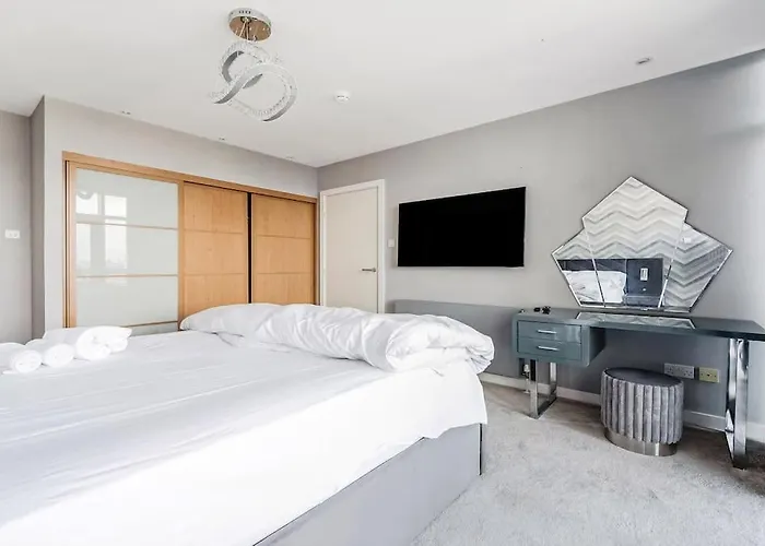 Luxurious Penthouse With Bar At Hydro & Secc Apartament