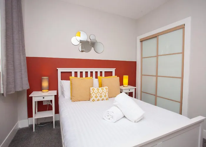 1 Bedroom Flat In The Heart Of Merchant