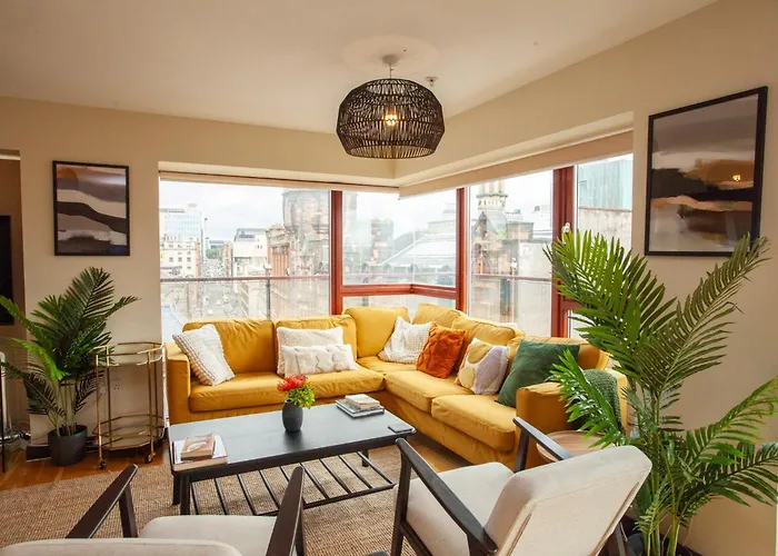 Beautiful Penthouse In Centre Location * 格拉斯哥