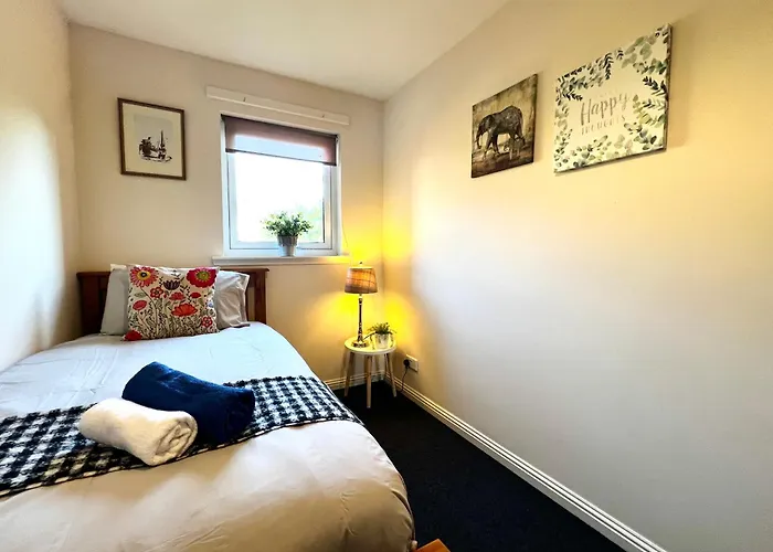 Stylish Modern Flat With Juliet Balcony & Parking Lejlighed Glasgow